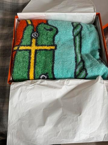 Vintage Hermes Paris Strandlaken Paardenmotief in Doos Nieuw beschikbaar voor biedingen