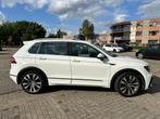 VW Tiguan 2.0 TSI 245PK DSG 4Motion Highline Business R-line, Auto's, Automaat, Stof, Zwart, 1984 cc