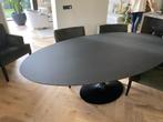 Tulp tafel. Eero Saarinen. Ovale tafel. Zwarte tafel., Huis en Inrichting, Verzenden, 50 tot 100 cm, Ovaal, Nieuw