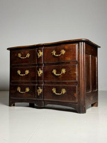 Franse commode 18e eeuw groot antiek beschikbaar voor biedingen