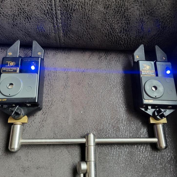 Steve Neville set met magnetonics, Watersport en Boten, Hengelsport | Karpervissen, Gebruikt, Complete set, Ophalen of Verzenden