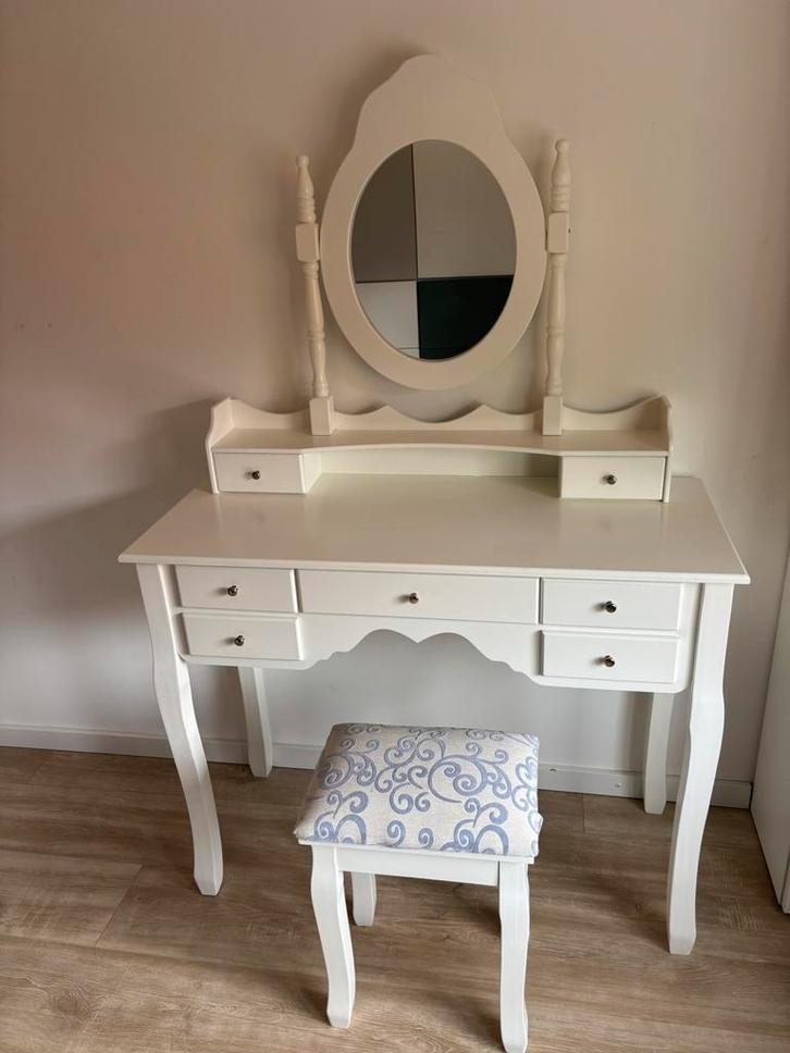 VidaXL Kaptafel met 7 lades + spiegel en krukje wit, Huis en Inrichting, Tafels | Kaptafels, Zo goed als nieuw, 100 tot 150 cm
