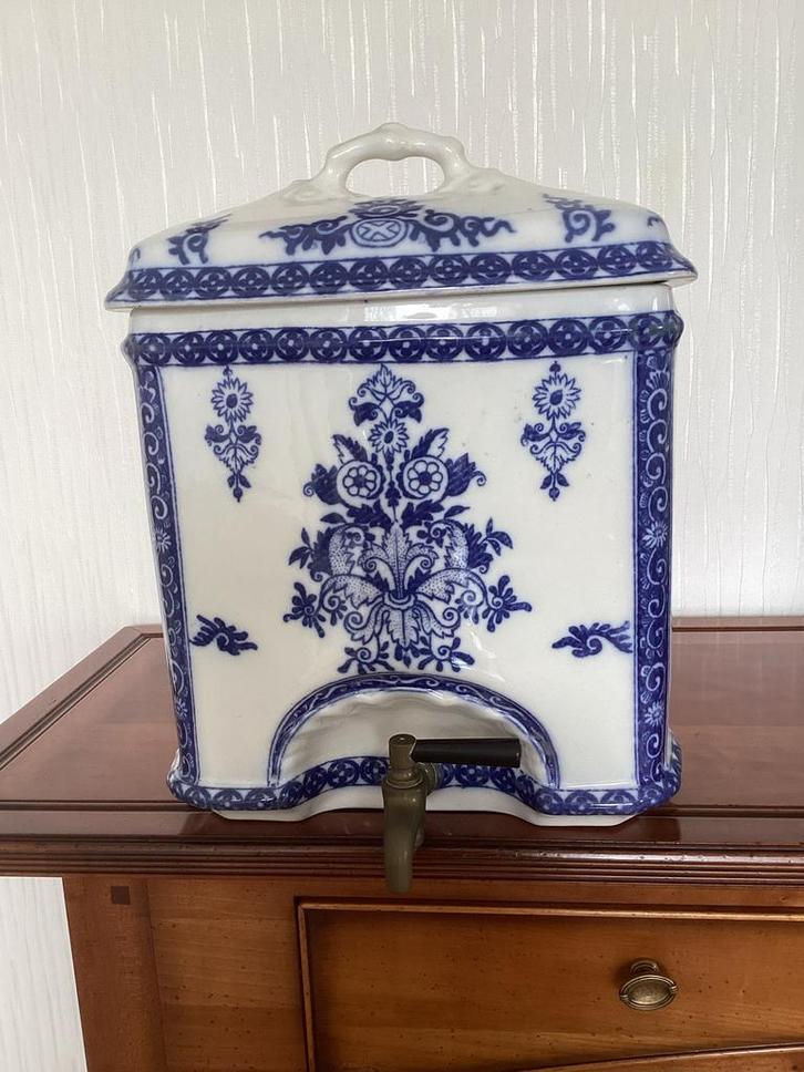 Waterreservoir Petrus Regout & Co uit Maastricht, Antiek en Kunst, Antiek | Keramiek en Aardewerk, Ophalen