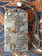 Mooi origineel antiek Oosters amulet van groene jade 7 cm., Antiek en Kunst, Ophalen of Verzenden