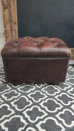 Vintage hocker chesterfield donker bruin, Huis en Inrichting, Ophalen, Minder dan 50 cm, Minder dan 50 cm, Zo goed als nieuw