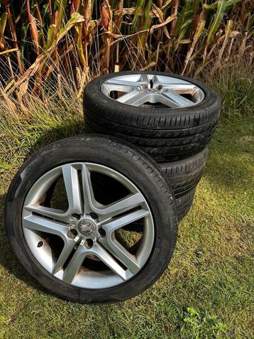 4 Licht metalen velgen beschikbaar voor biedingen