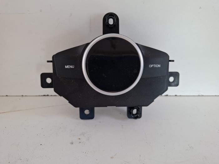 Regelunit Multi Media van een Alfa Romeo Giulia, Gebruikt, -, Verzenden, -