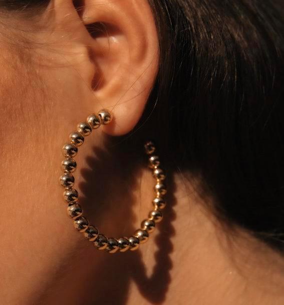 Lott Gioielli oorbellen creolen Fleur Ball maat L kleur goud, Sieraden, Tassen en Uiterlijk, Oorbellen, Nieuw, Overige materialen