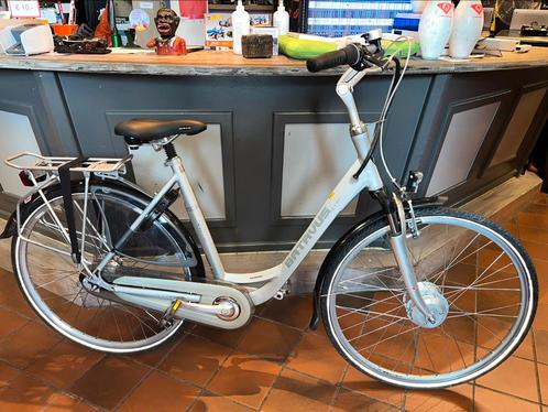BATAVUS 60-7 CITY BIKE, Fietsen en Brommers, Fietsen | Dames | Damesfietsen, Zo goed als nieuw, Overige merken, Versnellingen