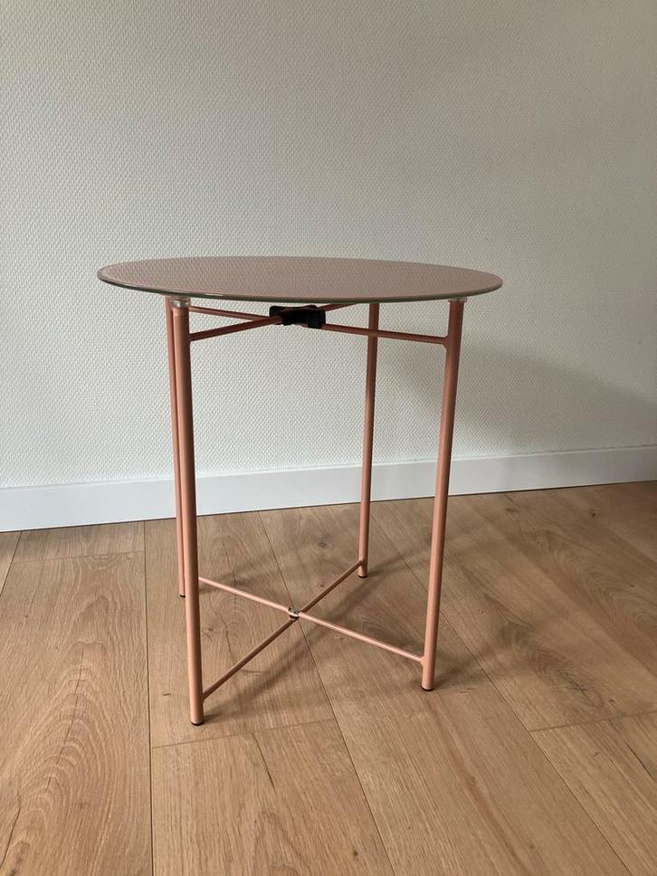 Poederroze bijzettafeltje - Nieuw!, Huis en Inrichting, Tafels | Bijzettafels, Nieuw, Rond, 45 tot 60 cm, Minder dan 55 cm, Glas