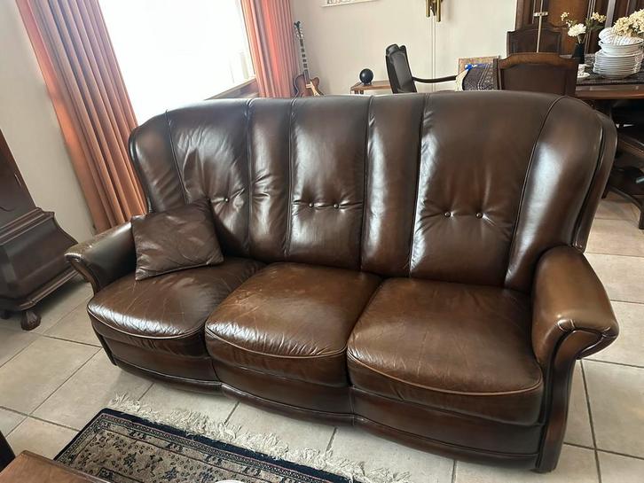 Lederen Driepersoonsbank in Klassieke Stijl fauteuil, Huis en Inrichting, Banken | Bankstellen, Gebruikt, Rechte bank, Driepersoons