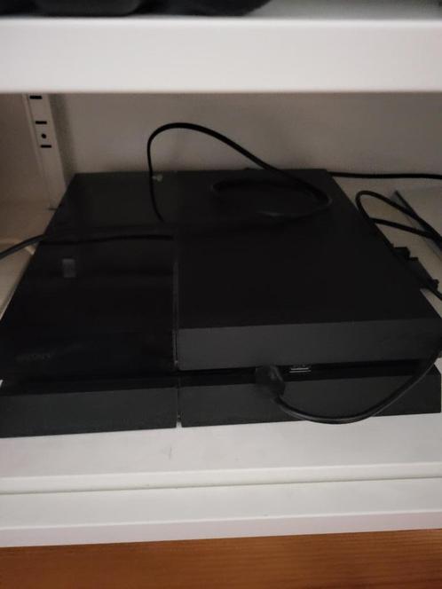 Play station 4, Spelcomputers en Games, Spelcomputers | Sony PlayStation 4, Gebruikt, Original, Met 2 controllers, Met games, Ophalen of Verzenden