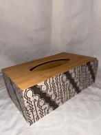 Nieuw handmade batik tissuebox, Ophalen of Verzenden, Nieuw, Minder dan 50 cm