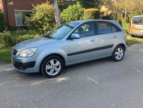 Kia Rio 1.4 HB 2007 Ice Blue, Auto's, Kia, Particulier, Rio, Benzine, C, Hatchback, Handgeschakeld, Origineel Nederlands, Zilver of Grijs