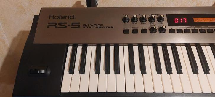 Synthesizer Roland RS5, Muziek en Instrumenten, Synthesizers, Gebruikt, 61 toetsen, Roland, Ophalen of Verzenden
