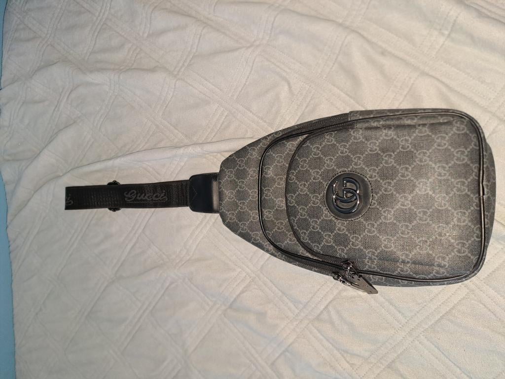 Gucci tas, Sieraden, Tassen en Uiterlijk, Tassen | Schoudertassen, Ophalen, Zo goed als nieuw, Zwart, Overige merken