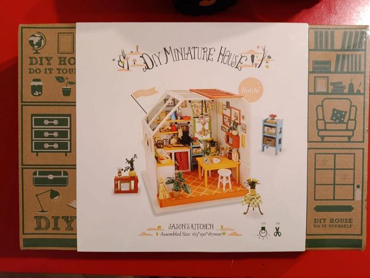 Robotime DIY Jason’s Kitchen miniatuur gebouwde set hobby, Hobby en Vrije tijd, Knutselen, Nieuw, Knutselwerk, Ophalen