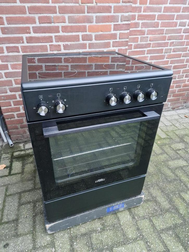 Everglades fornuis met keramische kookplaat, Witgoed en Apparatuur, Fornuizen, Nieuw, Vrijstaand, Keramisch, 4 kookzones, 85 tot 90 cm