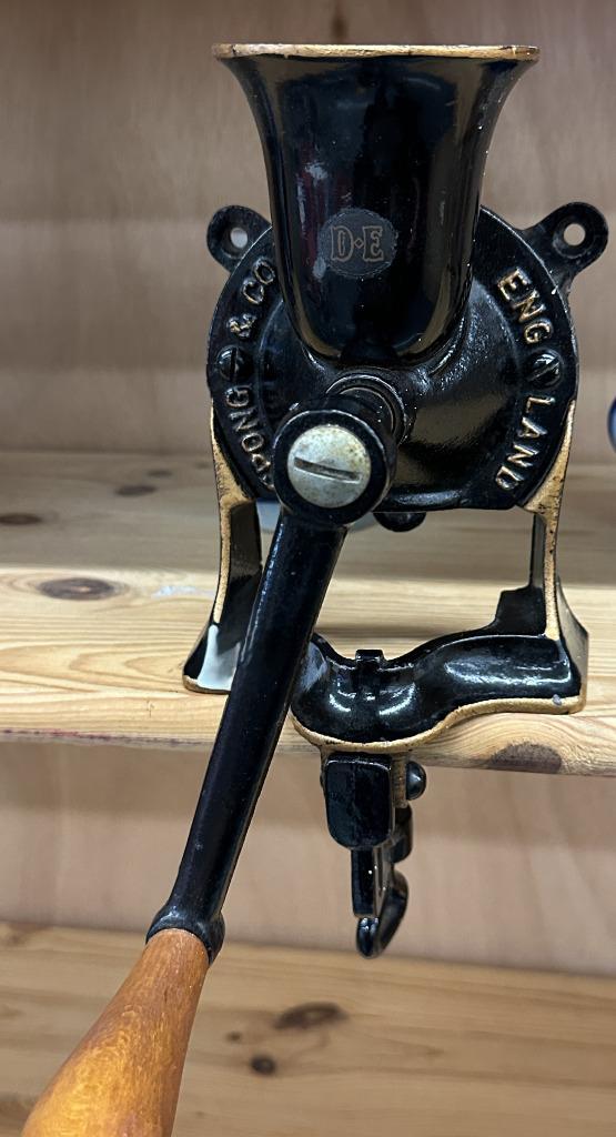 Antieke DE gietijzeren hand koffiemolen van Spong en Co Ltd, Antiek en Kunst, Antiek | Keukenbenodigdheden, Ophalen