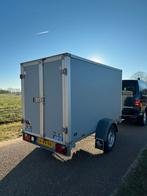 Nette Saris gesloten aanhanger 1350kg bouwjaar 2016, Ophalen, Zo goed als nieuw