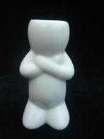 Vaasje poppetje wit keramiek, Wit, Aardewerk of Porselein, Ophalen of Verzenden, Zo goed als nieuw