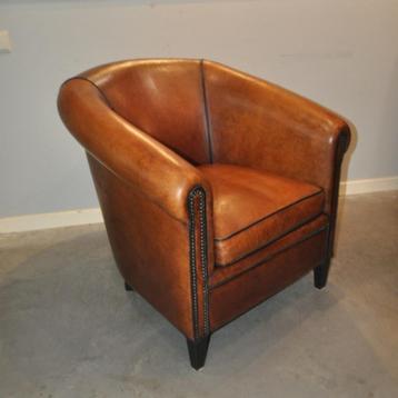 Schapenlederen clubfauteuil van Lounge Atelier beschikbaar voor biedingen