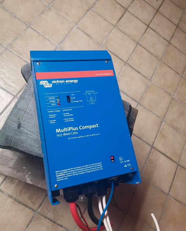 Victron Multiplus 12v-1600va 70A, Caravans en Kamperen, Camper-accessoires, Gebruikt, Ophalen