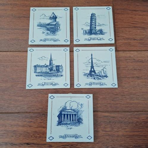 5 Delfts blauwe tegeltjes 11 x 11 cm landen, Antiek en Kunst, Antiek | Wandborden en Tegels, Ophalen of Verzenden
