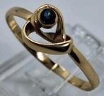 Gouden ring met blauwe Saffier., Blauw, Ophalen of Verzenden, Zo goed als nieuw, Dame