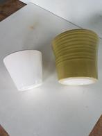 retro bloempotten, 2 stuks, Tuin en Terras, Bloempotten, Rond, Ophalen of Verzenden, Zo goed als nieuw, Aardewerk