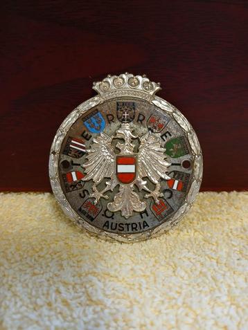 Vintage Auto Embleem - Oostenrijk beschikbaar voor biedingen