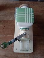 Vintage PeDe Wandkoffiemolen, Antiek en Kunst, Ophalen of Verzenden