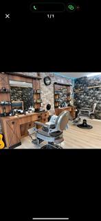 Kappersstoel te huur in centrum kapsalon, Zakelijke goederen, Kantoor en Winkelinrichting | Winkel en Inventaris, Ophalen of Verzenden