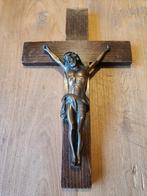 Antieke Crucifix, Ophalen