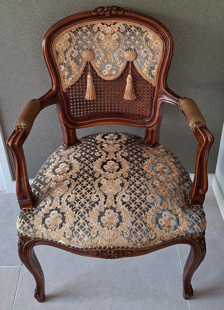 Lodewijk XV armstoel met webbing en geschoren velours, Antiek en Kunst, Antiek | Meubels | Stoelen en Banken, Ophalen