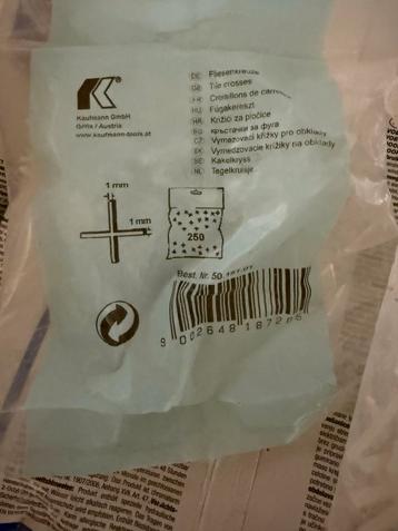 Tegelkruisjes 1mm & 2mm - Aangebroken Verpakking beschikbaar voor biedingen