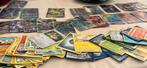 Pokemon kaartjes dm voor meer info, Hobby en Vrije tijd, Stickers en Plaatjes, Ophalen of Verzenden, Zo goed als nieuw