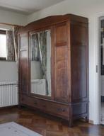 Grote antieke (kleding) kast, Antiek en Kunst, Antiek | Meubels | Kasten, Ophalen