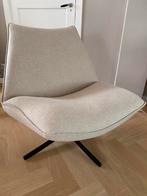 Cartel Living draaifauteuil 'Smile' (laag model) – Beige, Huis en Inrichting, Fauteuils, Ophalen, 75 tot 100 cm, Zo goed als nieuw