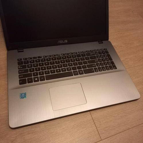 Asus VivoBook 17,3" full HD prima accu nette staat W11, Computers en Software, Windows Laptops, Gebruikt, 17 inch of meer, SSD