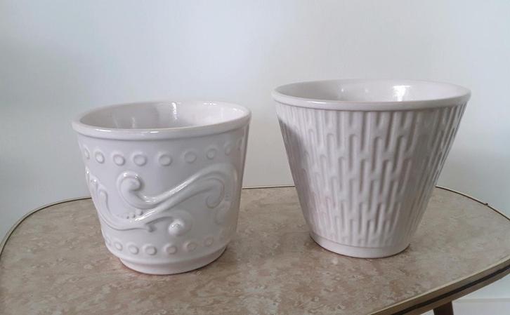West Germany bloempotten, wit, prijs per stuk, Tuin en Terras, Bloempotten, Zo goed als nieuw, Aardewerk, Binnen, Minder dan 40 cm