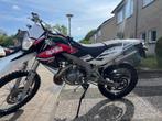 Aprilia RX 50, Fietsen en Brommers, Brommers | Derbi, Ophalen, 6 versnellingen, Maximaal 45 km/u, Zo goed als nieuw