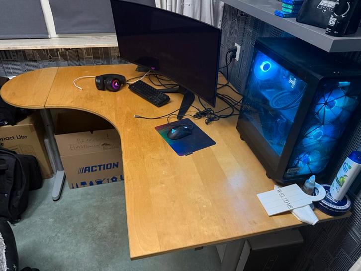 Moet weg: IKEA Galant Hoekbureau incl. 1/2 rond eindstuk, Huis en Inrichting, Bureaus, Gebruikt, Bureau, In hoogte verstelbaar