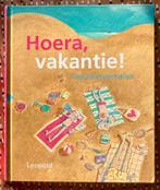 Hoera, vakantie!, Ophalen of Verzenden, Zo goed als nieuw, Fictie algemeen