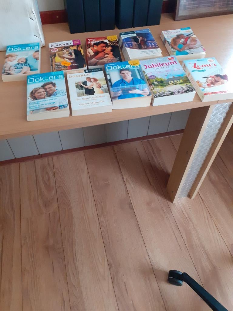 romannetjes, Boeken, Ophalen of Verzenden