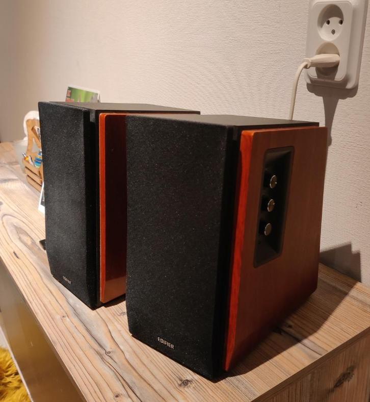 Edifier R1700BT - 2.0 bluetooth speakerset / Hout, Audio, Tv en Foto, Luidsprekers, Zo goed als nieuw, Front, Rear of Stereo speakers
