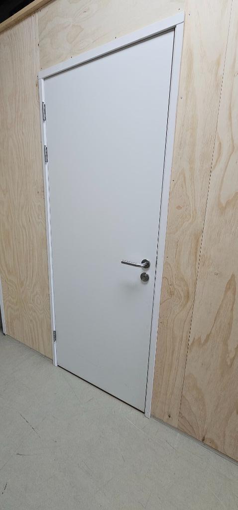 Te huur droge opslagunit in Woerden - 24/7 toegankelijk, Zakelijke goederen, Bedrijfs Onroerend goed, Opslag of Loods, Huur