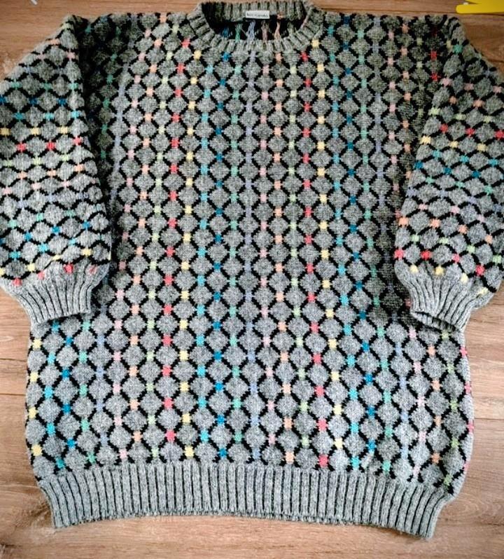 Prachtige 100% wollen gekleurde  trui., Kleding | Heren, Truien en Vesten, Zo goed als nieuw, Paars, Verzenden