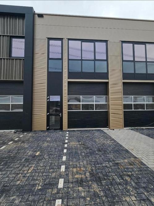 Te Huur Bedrijfspand Heinenoord (Rotterdam) 132m² Loods Nieu, Doe-het-zelf en Verbouw, Deuren en Horren, Nieuw, Garagedeur, 215 cm of meer