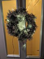 Kerst deur krans met verlichting en deur ophang haak, Ophalen of Verzenden, Zo goed als nieuw